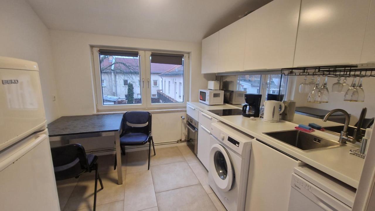 Apartment With Parking In Berlin 11 المظهر الخارجي الصورة